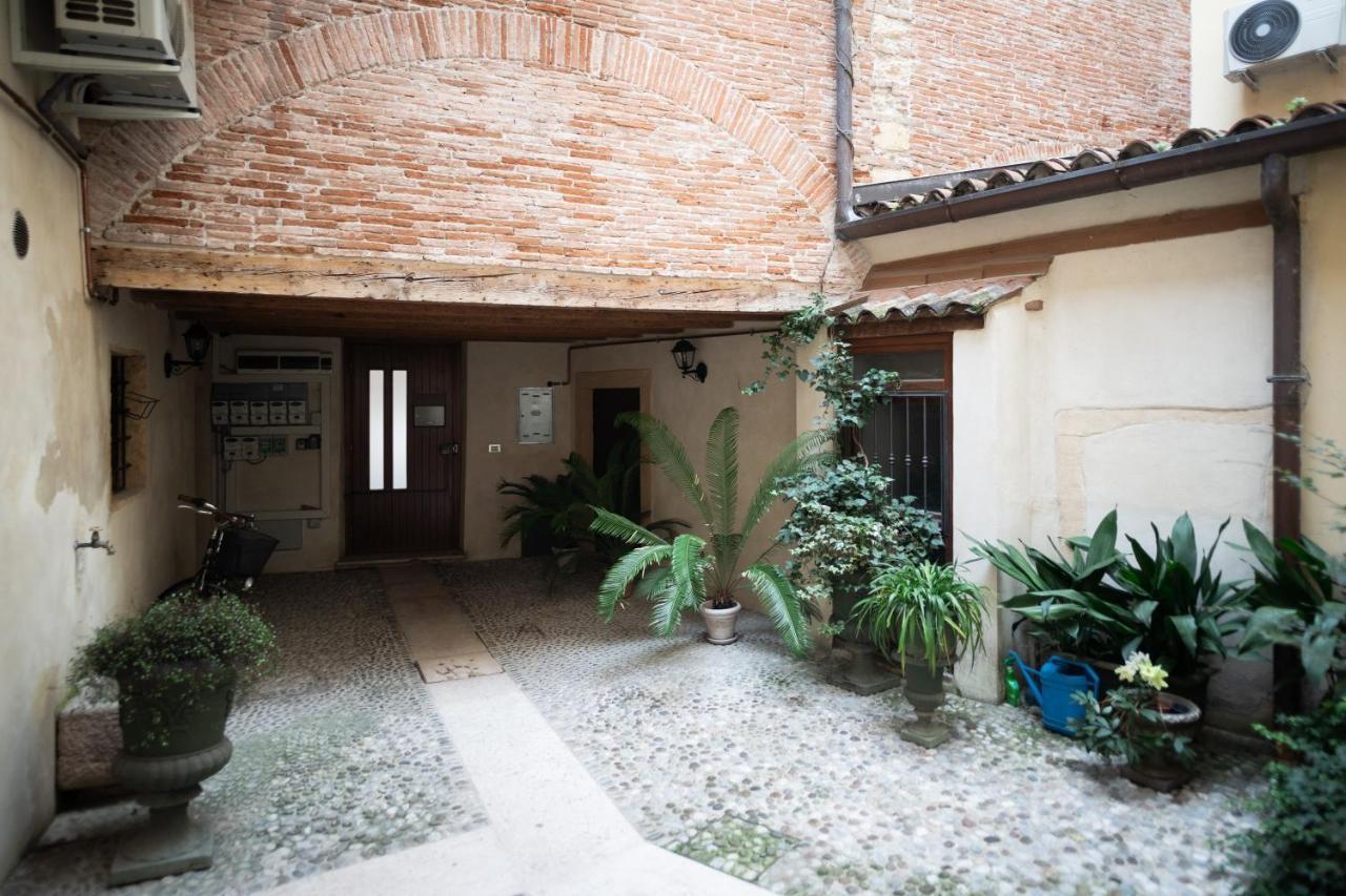Becket Verona Flat Exterior foto